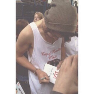 fauharold's profile picture. 