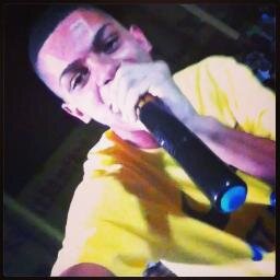 ''Loucos como eu , vivem pouco mais vivem como querem'' TWITTER OFICIAL !