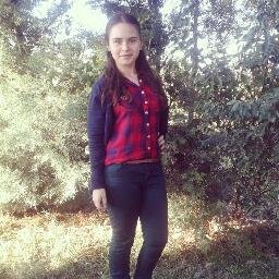 Ve sonra sen çıktın karşıma. Allah'ın bana: 'Bak sana ne yazdım' deme şekliydin.
Sevindim. Sevdim. |Oğuzhanım|