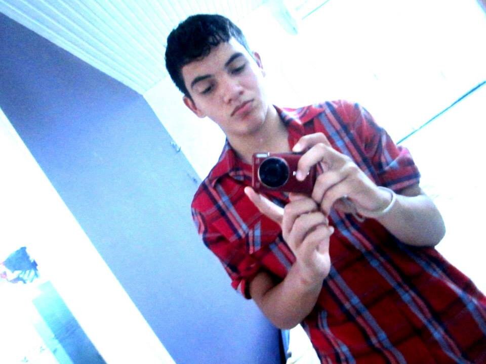Should I speak about me same? I'm a guy very interesting