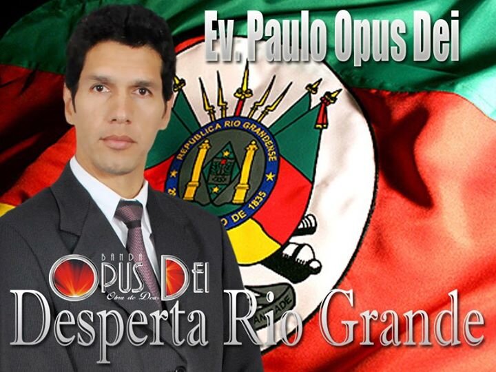 Natural de Campo Novo mora em Santo Augusto  Rio Grande Do Sul . Atualmente Diretor e baixista da banda opus dei .