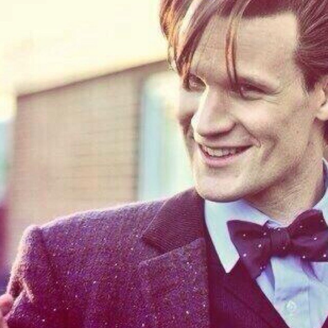 Im the 11th Doctor, I travel through space and time, looking sexy in my blue box and occasionally the wife hops along [RP]