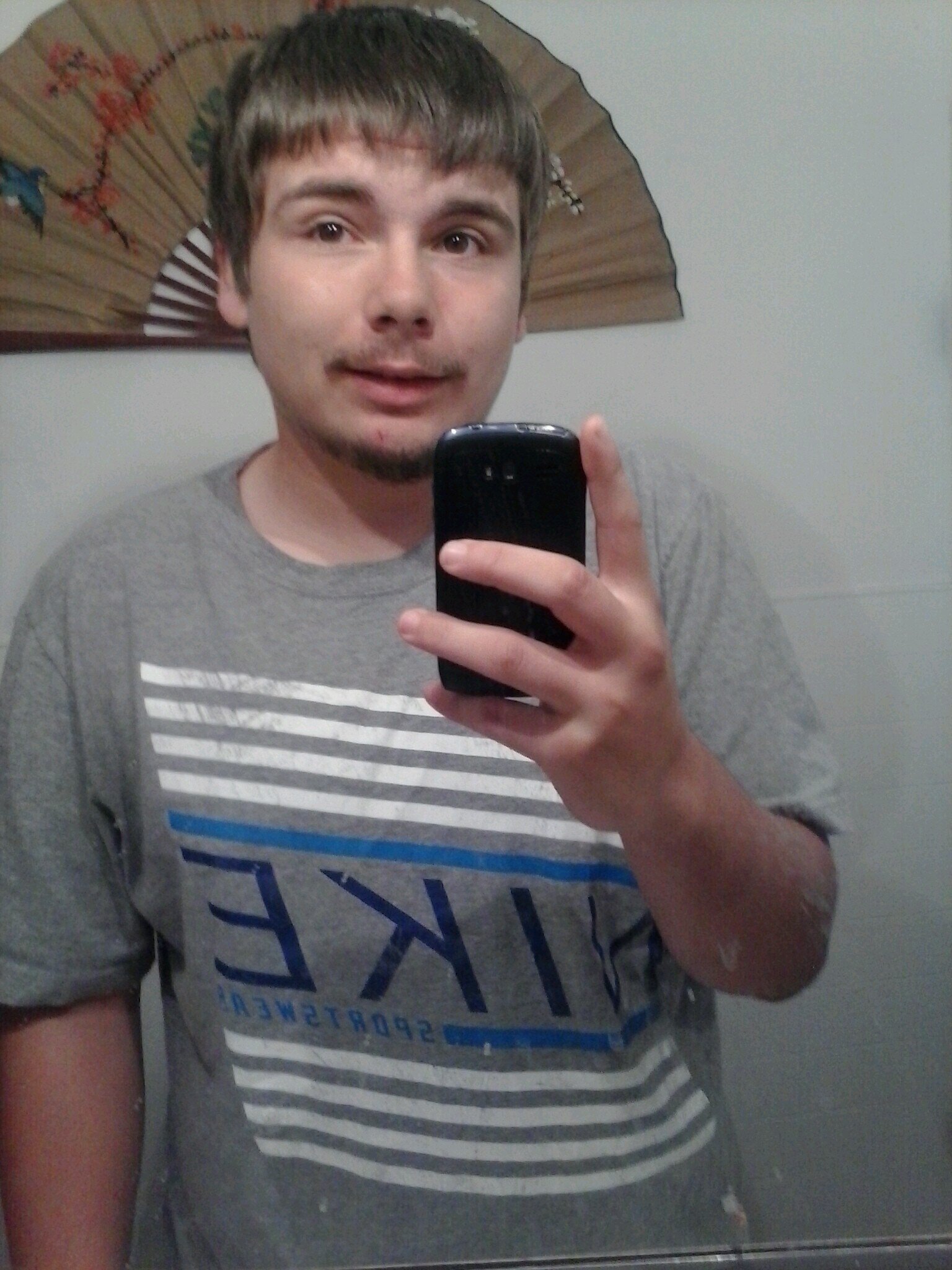 16 years old. CoD Player. Instagram: _Raymond_D