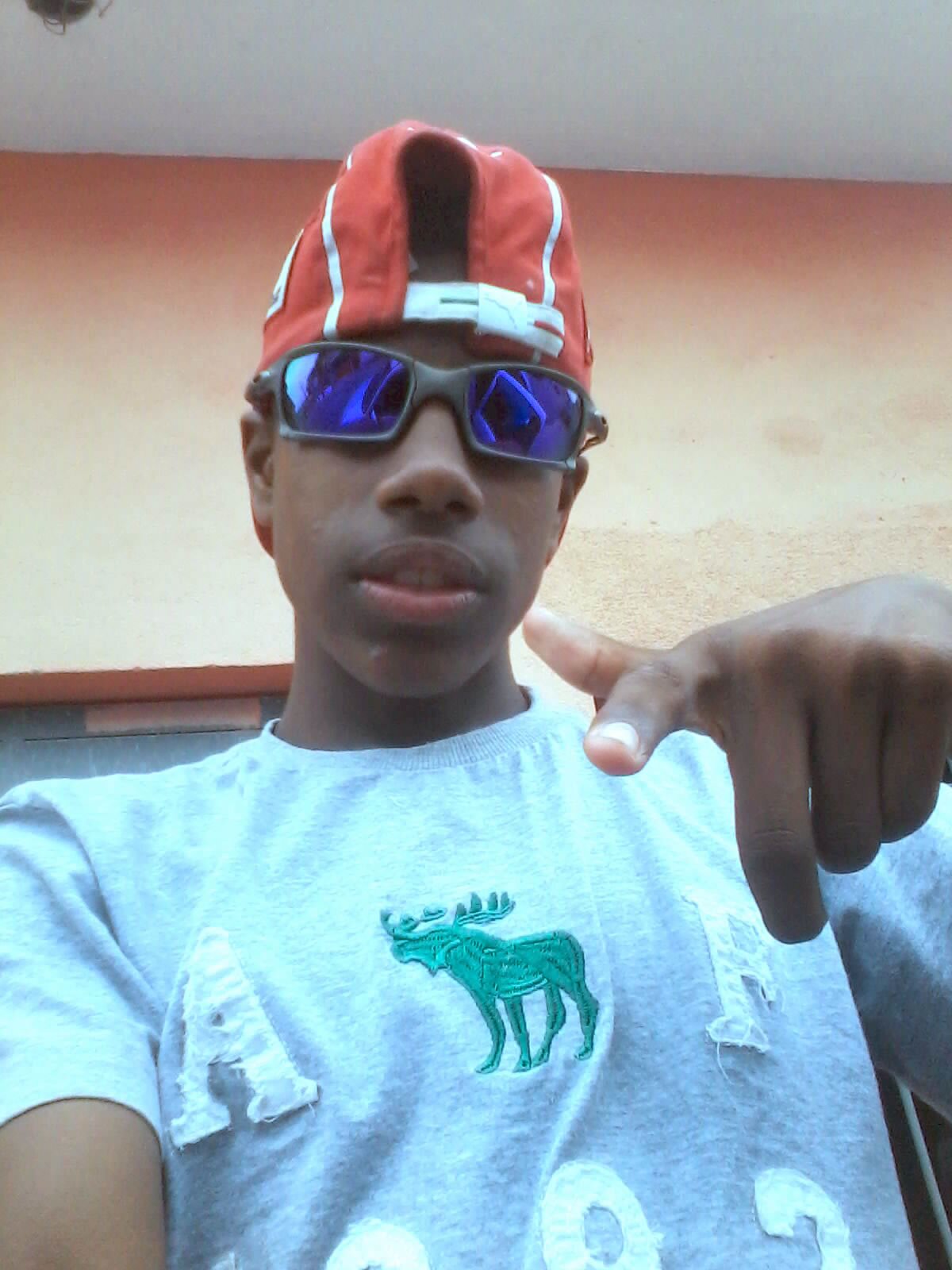 Amor é uma ilusão não vivo disso ♪♪♪