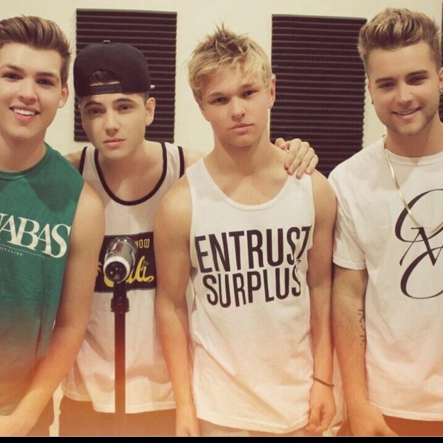 Zɑc•Bʀɑɴdօɴ•Lє۷ɪ•Mɑ†hɪɑs•ɴɪcĸ @TheZacMann @BoyBandProject @CameronPulido @JakeMiller