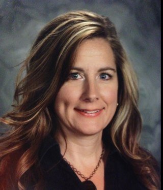 Middle School Assistant Principal. Always reading, planning, learning, and looking for a clean soccer jersey!
