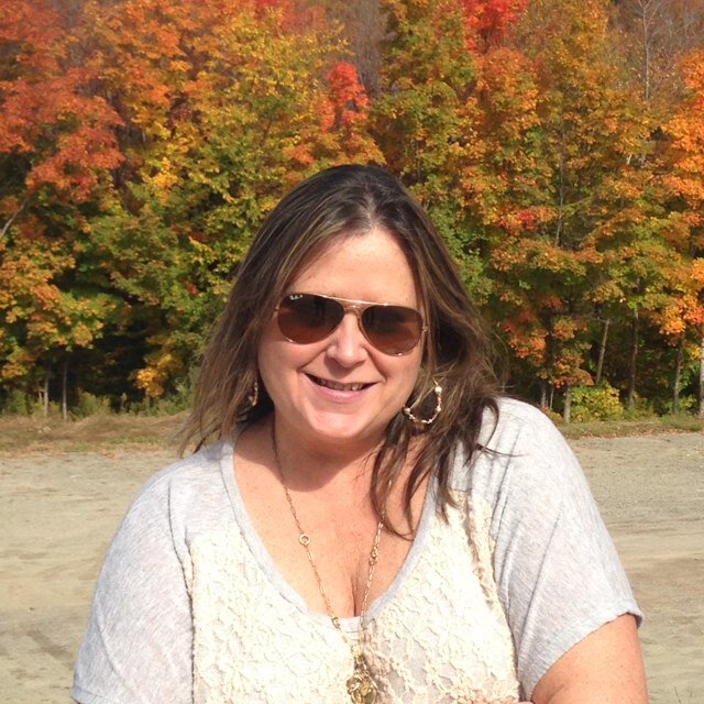 A&A’s Mom. 80’s music rules, wine snob wannabe, travel obsessed and animal lover. Munis rocks. Blockbuster Bride. RA sucks.