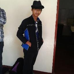 futbolista profesional y experto en amores me sigues te sigo si no me vale un comino