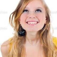 I AM RANDOM I LIKE EGGS AND BACON I LIKE THROWING DAH EGGS I ALSO SQUIRT MILK I THINK IM A GIRL SO YEAH BUH BYEEEEEEEEE GIVES BACON!