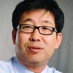 박흥석 PHS는 Pax High Suwon .. 
풍요로운 도시 수원시를  의미합니다^^  맞팔율 100%..