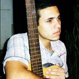 amo joga bola  video game  toca violao  e muitas outras coisas
