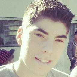 16 anos -Estudante. Dançariino..Apaixonadoo pela minha negaa ' /meelhor Amiiga~~  @OlhosPerfeeitos