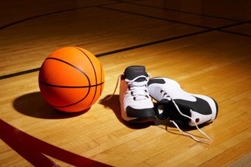 We are Team Ball Handlers in the Drake University Coed Intramural Basketball League.  Follow for all the latest news and game updates!