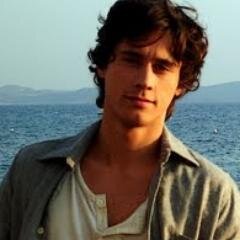 Beat me. Imprison me. But never hurt her. I will sacrifice any and everything to keep Alice safe. #OUATWLD #RP
{Single-looking for an Alice}