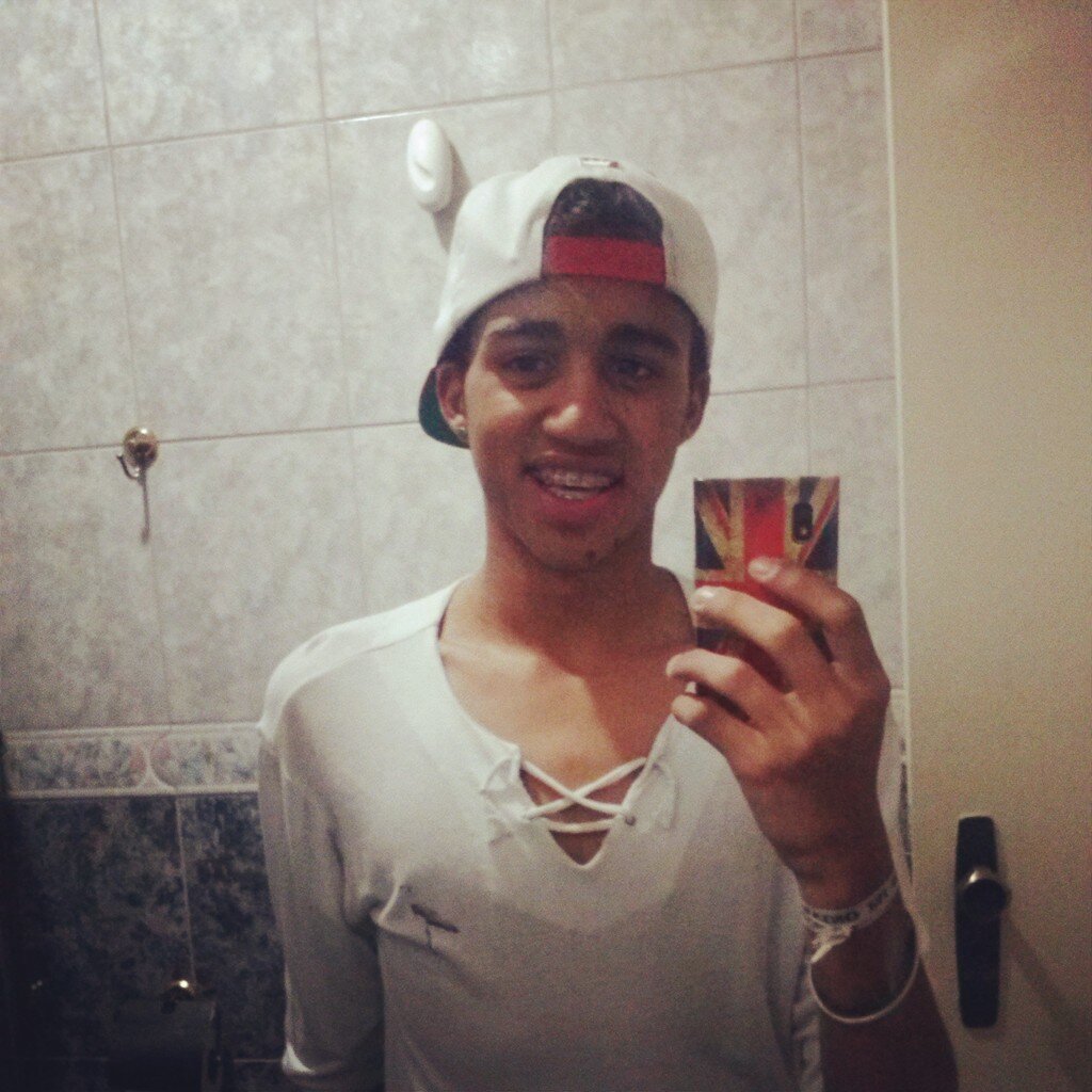 Lucas Lourenzzo segue?