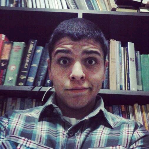 18 anos, drummer, namorando ,jiu jitsu, muay thay, freeride, downhill