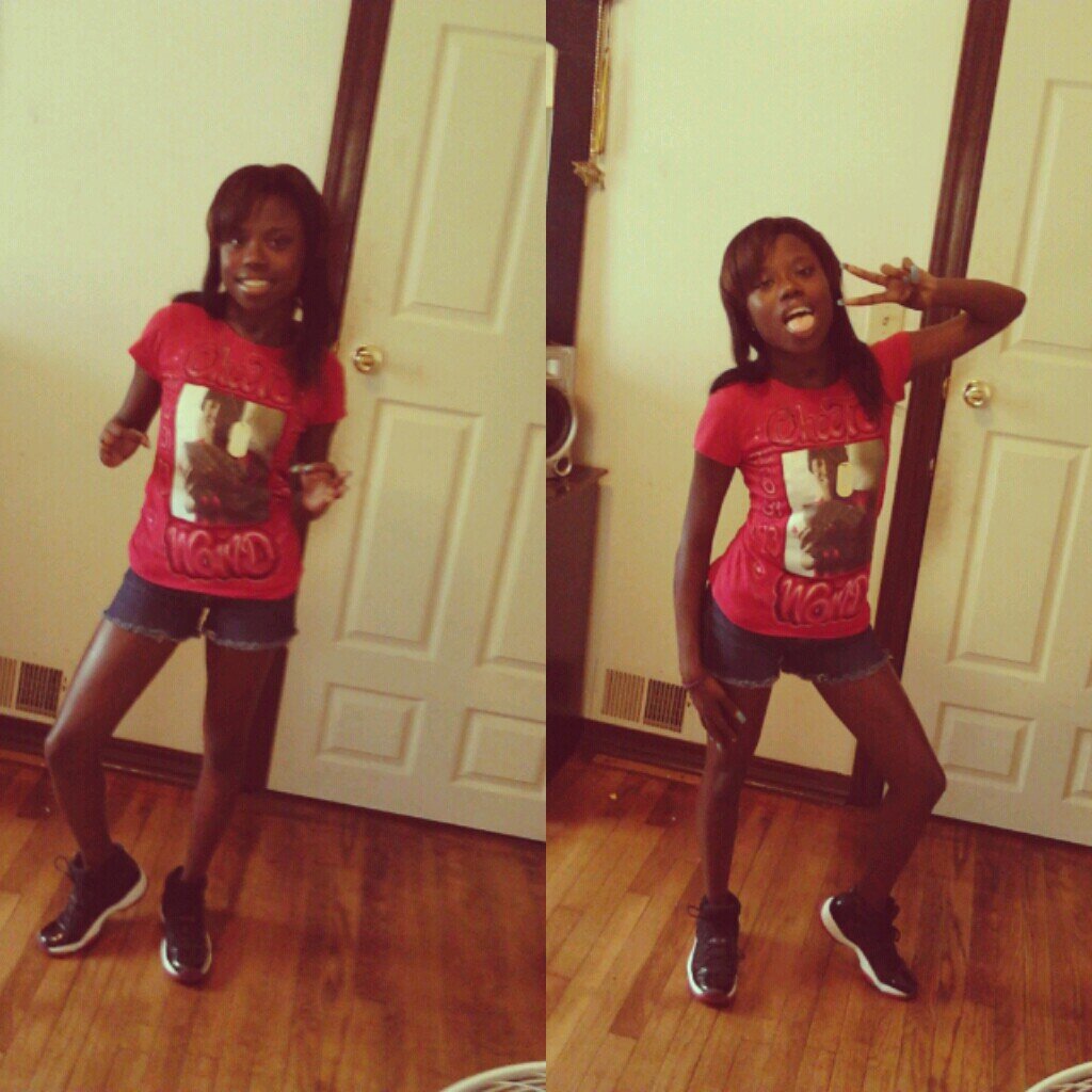 follow my siss @LoveYouDaddy_  and there's is no Bio needed. OTB SQUADDD
