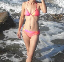 Looking for the healthy route. Height: 5.1.    SW 128lbs  CW1. 113lbs CW99lbs ** UGW 110** to be fit and strong in mind body and souuuul! Avi is me! ☺♥☺