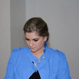 Amante dell'arte e della musica. Moda mi affascina. Ho trovato il mio principe azzurro!