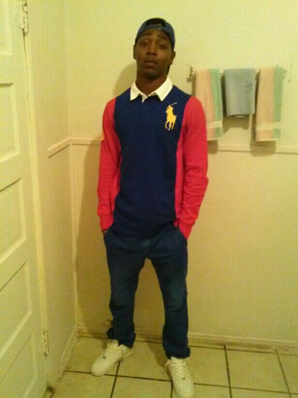 Get money $  Bonton ! fuck yo hood  Southdallas nigga !! i only fw @souljaboy & @6775Montana Also @YoungThugWorld !!!