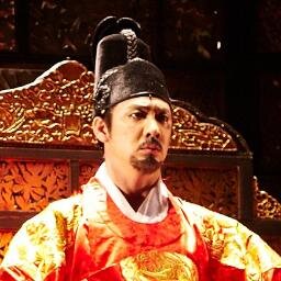 연극 '광해, 왕이 된 남자'의 비공식 봇입니다. 건의와 지적은 DM으로, 언팔보단 블락으로 부탁드립니다. 트윗은 자동, 멘션은 수동이며 타 뮤지컬, 연극 봇과 크로스오버가 있을 수 있습니다. 경의 뜻대로 하시오!