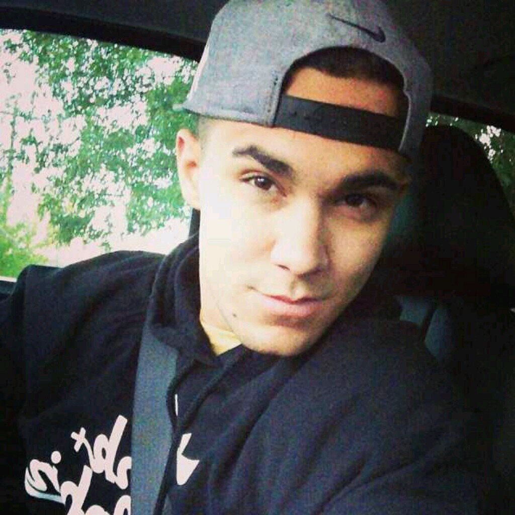carlos pena is my boy and my life follow me i follow back
