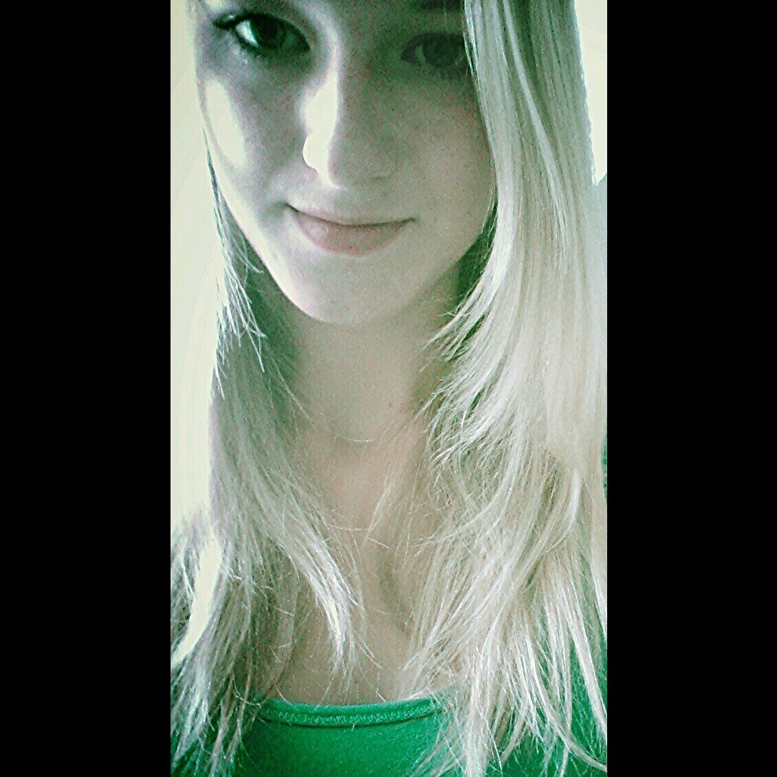 ~ wear a smile, it will make your day ♡ ~