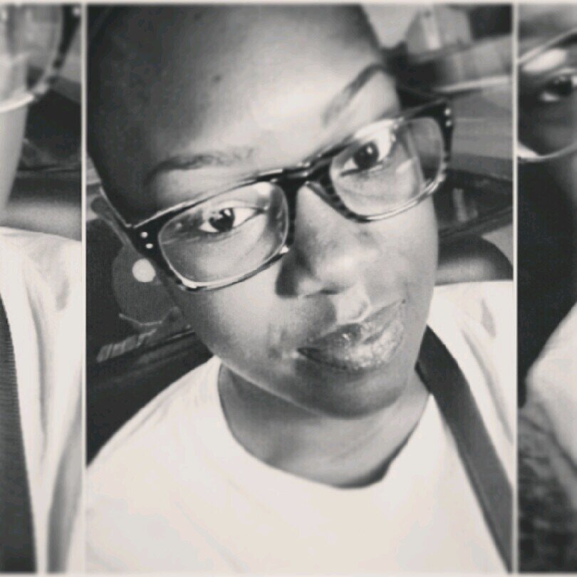 - Live ' Laugh & Love ♡ & Follow My Day1 @Okelaniverner ♥♡