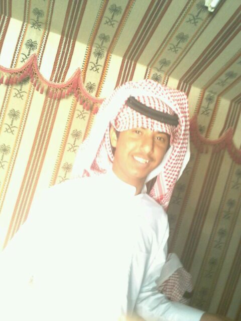 طموحي لاحدود له :‏لا يهمني ان اكون شخصاا كااملا ، يكفيني ان اكون شخص لا يُناافق ، ول يُجاامل ول يعرف الناس وقت المصاالح ول يُوهم احد ب اشيااء مُزيفه