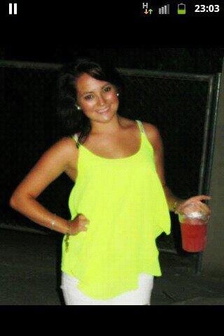 angelagrac's profile picture. 