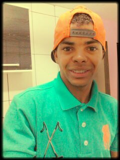 . Das minhas lutas Deus sabe, das minhas dores, ele entende.. e das minhas feridas, Jesus cura.. não tenho medo, nasci pra isso!