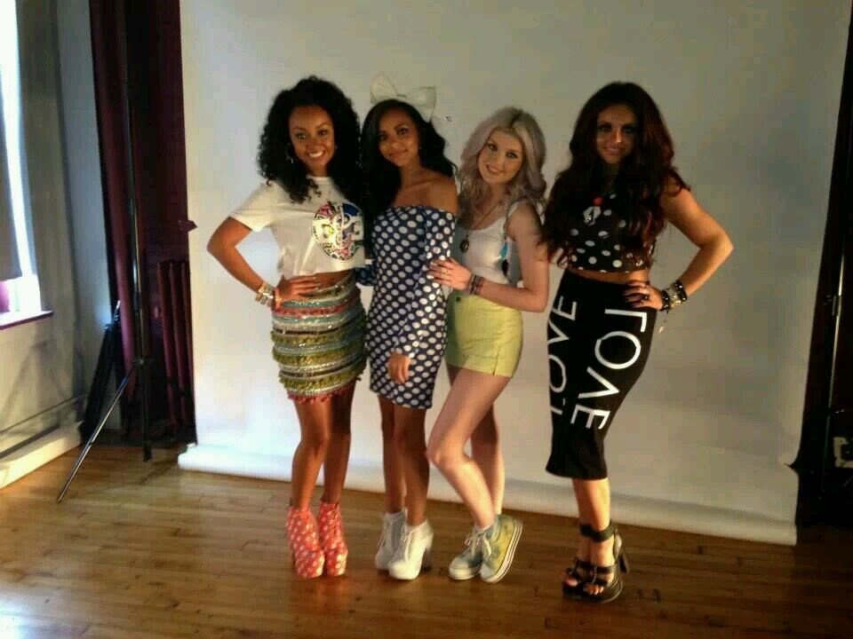 I love Little Mix and One Direction!!!