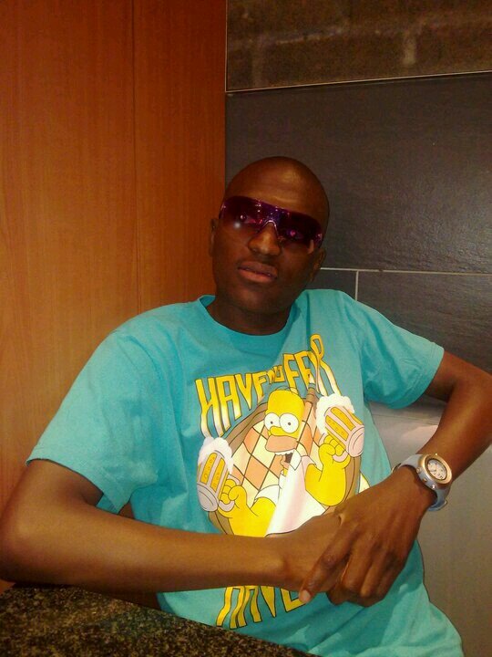 ish_maish's profile picture. An open book.........