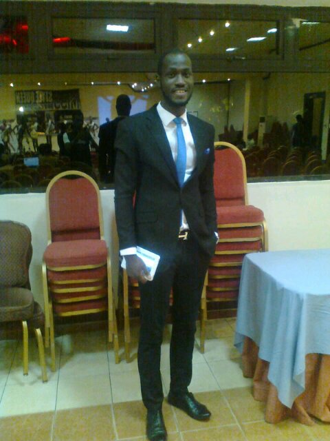 MODEL/FASHION DESIGNER & CONSULTANT/COMPERE/VOICE-OVER-ARTISTE.