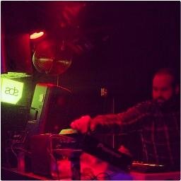 AMS - BRS. Broadcasting, booze, bass, beats. Mostly. Dislikes injustice. views my own etc.