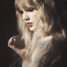 #IrishSwiftieGathering (@FearlesSarah_22)