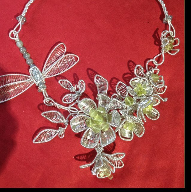 I love to make jewellery with genuine gemstones and in particular wire and polymer clay mediums. Commissions and bespoke pieces created with love.