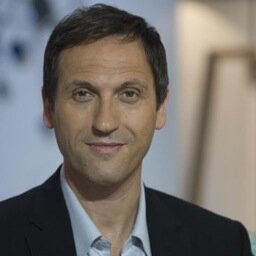Chroniqueur sur France 5, émission #laquotidienne, ex rédacteur en chef adjoint de Capital