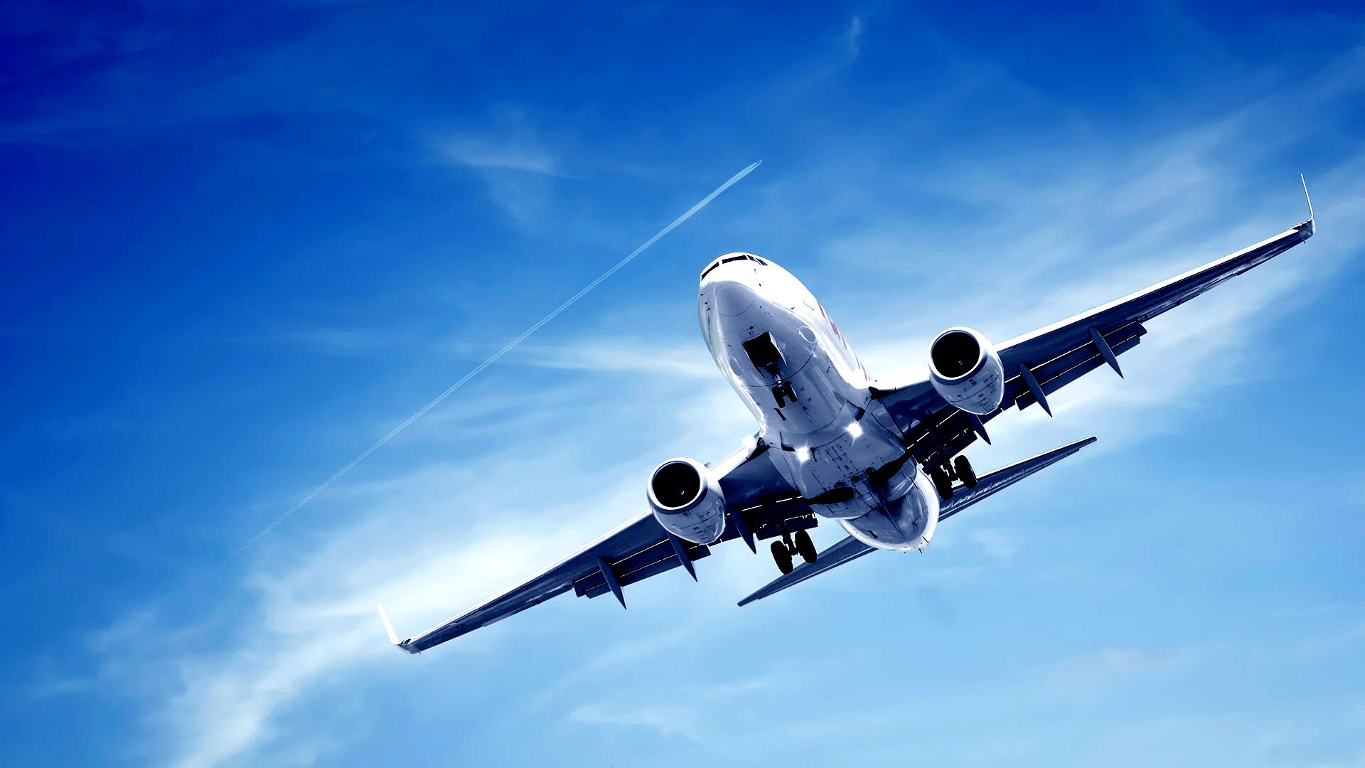 Dream, Believe, Experience & Achieve • Português • Have a passion for flying • * † Christ Follower † * • I tweet to relate.