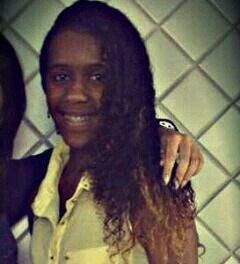 Feia, eu não sou. Mas quem tem preconceito não enxerga a beleza do negro.