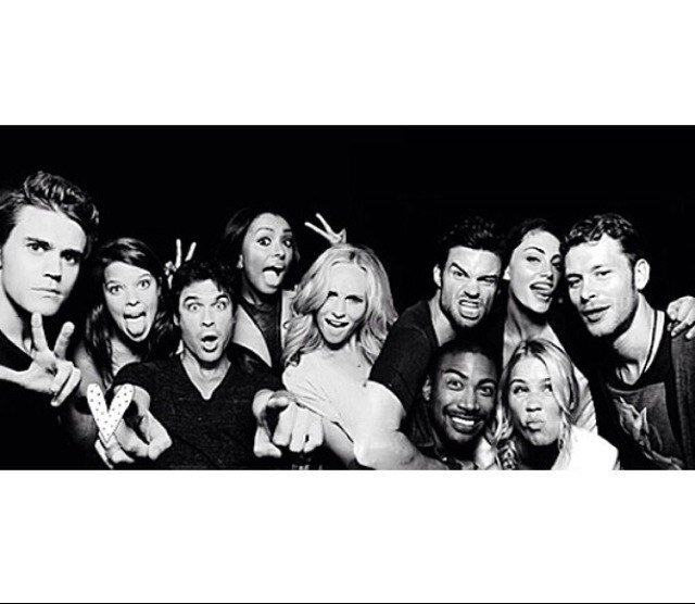 THE VAMPIRE DIARIES FAN PAGE | MIKAELSON SISTER | NEW OREALANS | ALWAYS & FOREVER |