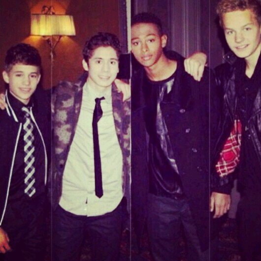 you are the reason that we smile ♡ ~ MainStreet
