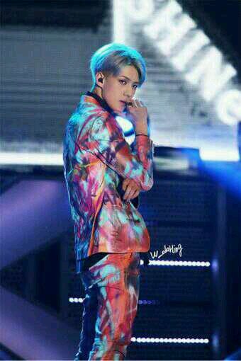 บอทเซฮุนครับ...ไม่เมะก็เคะล่ะ อยากรู้ก็ฟอลมาคุยกันสิ;) .ยิ้ม