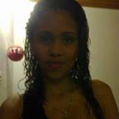 menos mal que no se escucha lo que pienso a veces ...
cuando el amor no es locura ..... simplemente no es amor ♥