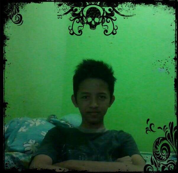 FadisamHuneze's profile picture. Steady Boy ^_^