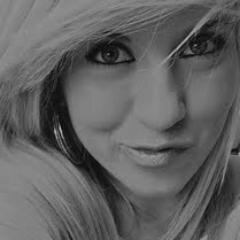 drê é só da weel  lêu beeem? SÓ DA Weell  mesmo ela  fazendo eu chorar,me estressando ,me batend,me mordendo,Mais eu Amoo ela *-* sz @_wellen_khau
