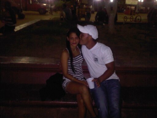 Cada amanecer es una pagina en blanco q t regala DIOS, no para haser  lo mismo d ayer si no para q todo sea mejor q ayer sigue adelante mi amor.?