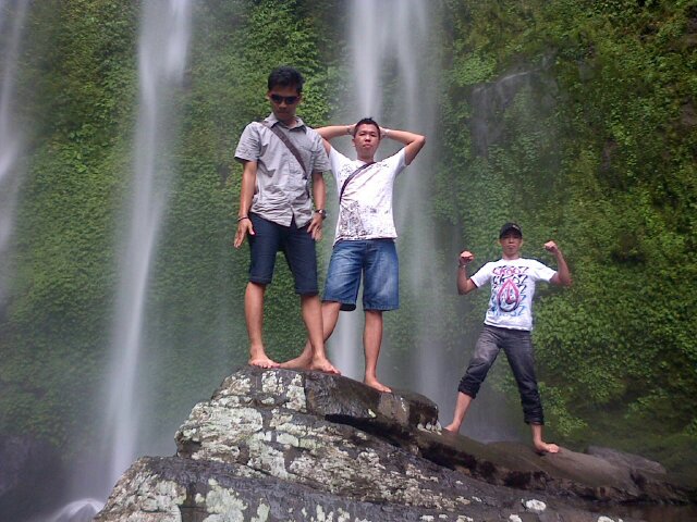Emooy