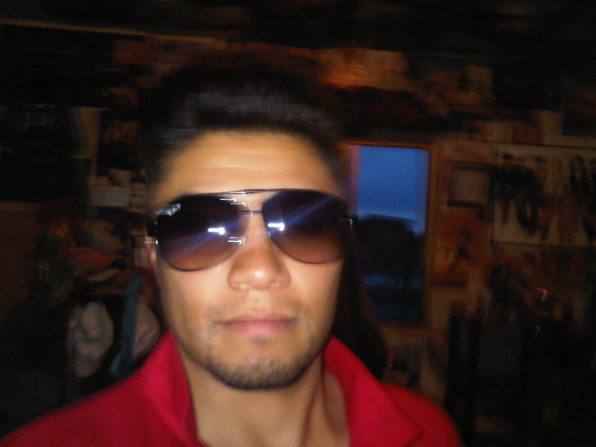 Alejand26486203's profile picture. 