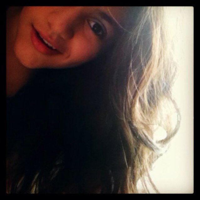 Since 1999. Digo lo que pienso aquí, si te gusta pues chevere y sino, ni me importa. Instagram: AnaVictoria_MF